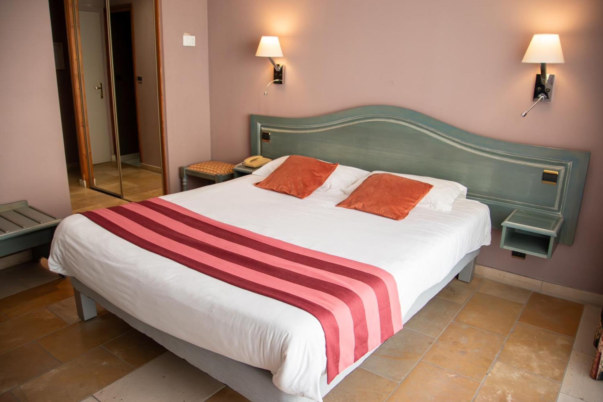Logis Le Saint Nicolas Bar-sur-Aube Εξωτερικό φωτογραφία