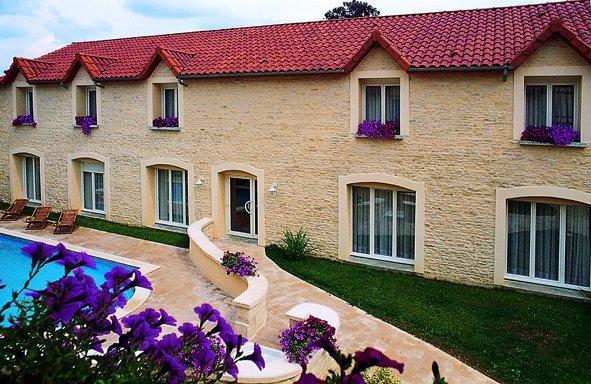 Logis Le Saint Nicolas Bar-sur-Aube Εξωτερικό φωτογραφία