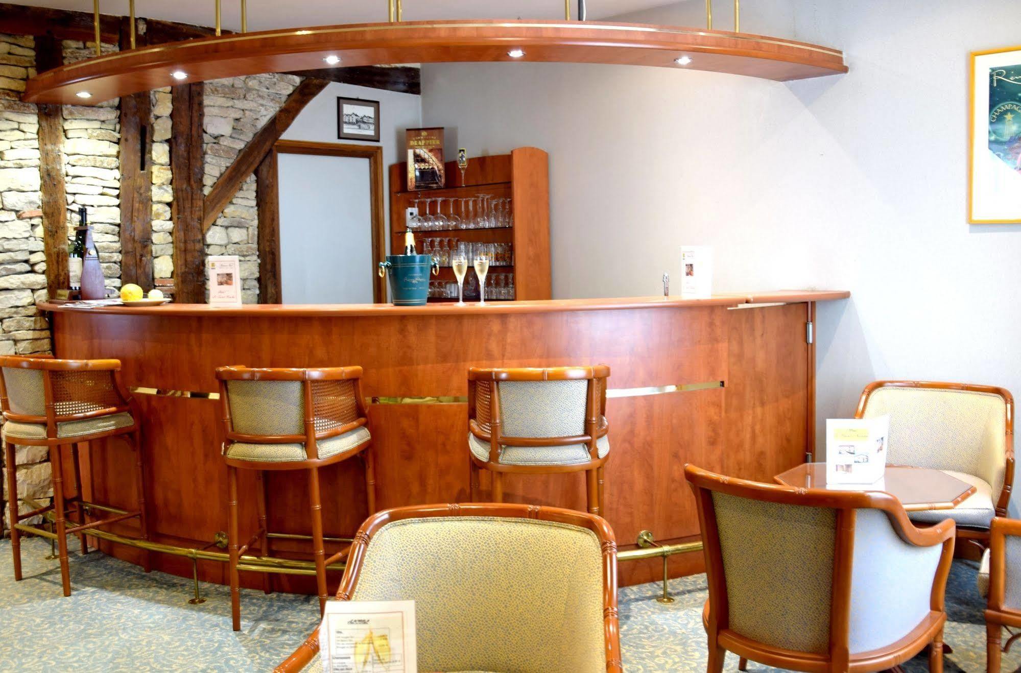 Logis Le Saint Nicolas Bar-sur-Aube Εξωτερικό φωτογραφία